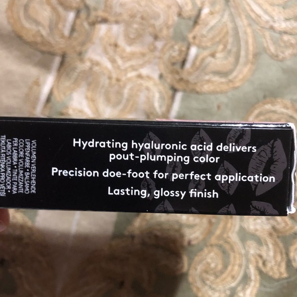 Buxom Seriel kisser hyaluronic plumping lip stain - Picture 3 of 3